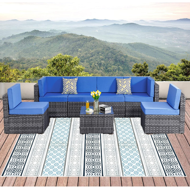 Union Rustic Deehan Geometric Grey/Teal Indoor / Outdoor Area Rug